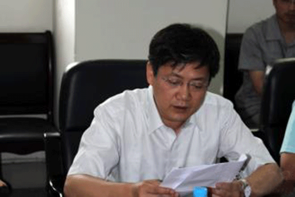 西瑪電機(jī)董事長(zhǎng)楊允成被評(píng)為“陜西省十大民營(yíng)企業(yè)家”。