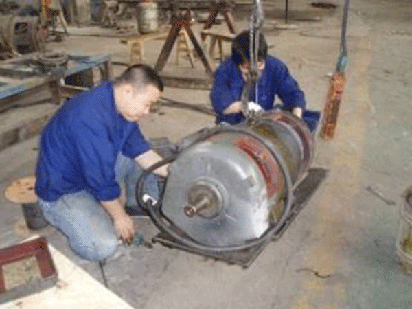 西瑪電機(jī)給專(zhuān)業(yè)電機(jī)修理工人一些小建議。